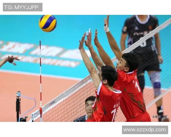 上海足球队在钻石联赛积分榜上以100分稳居第一名展现强大实力